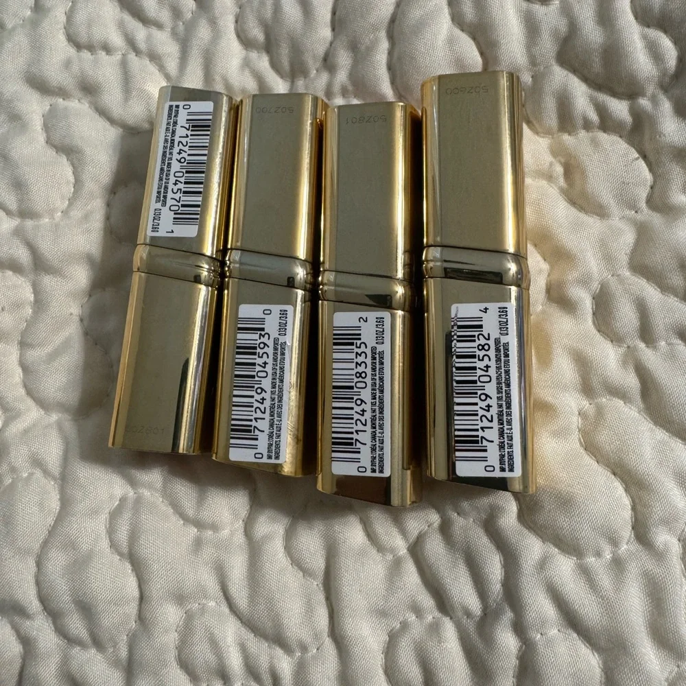 L'Oreal Lipstick Bundle‎